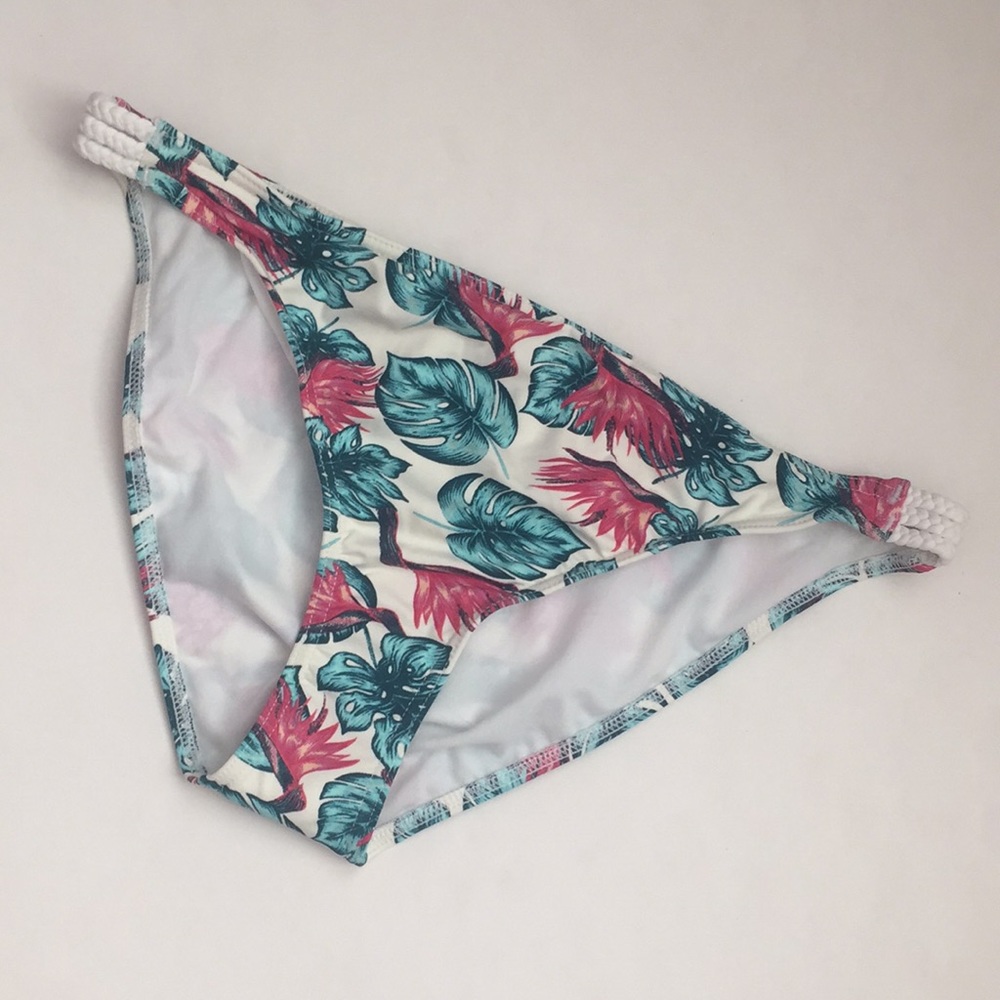 NWOT ROXY GIRL Bikini Bottoms - Size 16